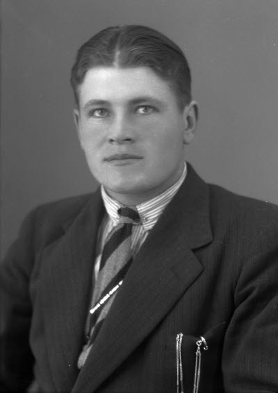 Porträtt av en herre. Ateljefoto.