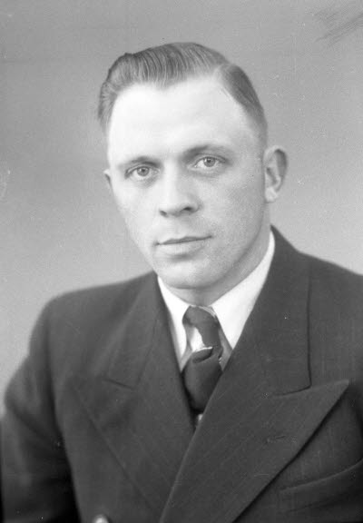 Porträtt av en herre. Ateljefoto.