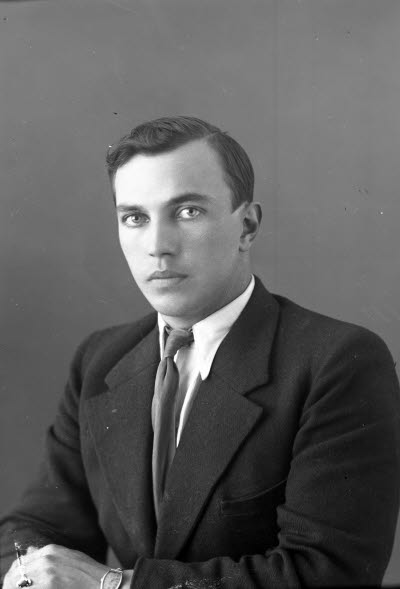 Porträtt av en herre. Ateljefoto.