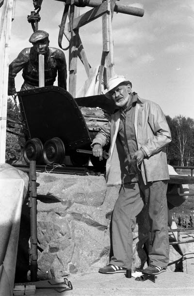 Staty i Koskullskulle.