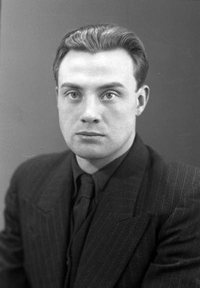 Porträtt av en herre. Ateljefoto.