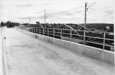 Bro- och järnvägsbro över Kaitum älv; Kaitumälven.