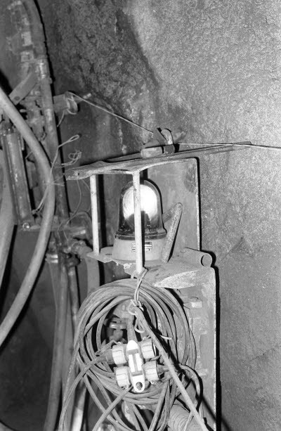 Stigorts; Varningslampa.