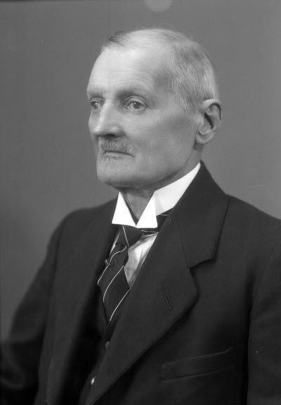 Porträtt av en herre. Ateljefoto.