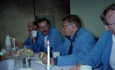 Gruvrestaurant. Näringsminister Per Westerberg på besök hos LKAB i Malmberget.