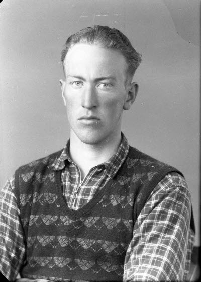 Porträtt av en herre. Ateljefoto.