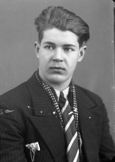 Porträtt av en herre. Ateljefoto.