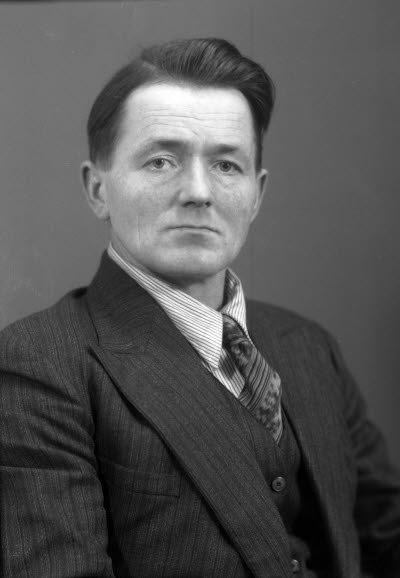 Porträtt av en herre. Ateljefoto.