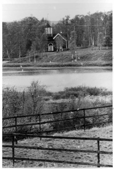 Gällivare gamla kyrka; Lappkyrkan; Ettöreskyrkan. Vassara älv.
