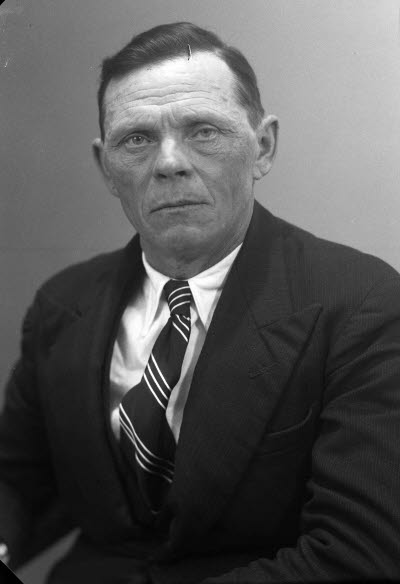 Porträtt av en herre. Ateljefoto.