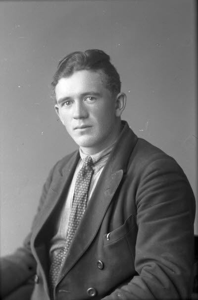 Porträtt av en herre. Ateljefoto.