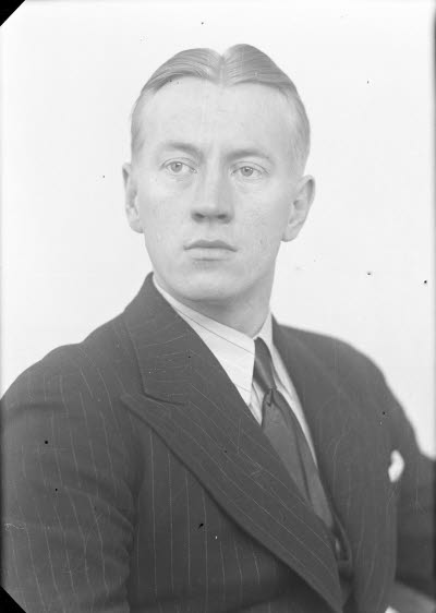 Porträtt av en herre. Ateljefoto.