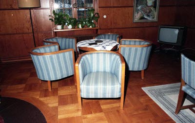 Möbler på Bolagshotellet.