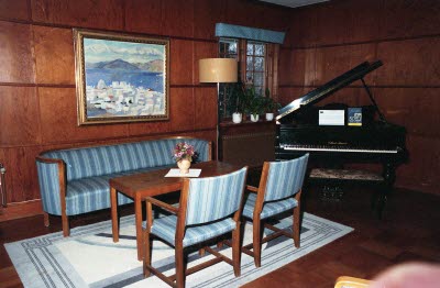 Möbler på Bolagshotellet.