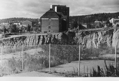 Malmberget. Gropen; Kaptensgropen, Centralskolan, Focushuset.