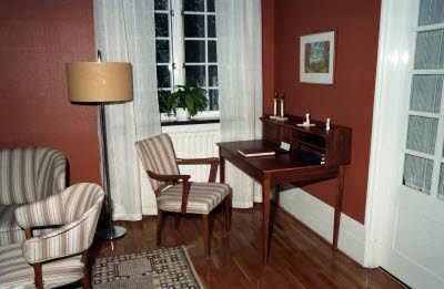 Möbler på Bolagshotellet.