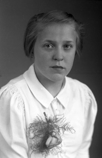 Porträtt av en flicka. Ateljefoto.