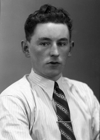 Porträtt av en herre. Ateljefoto.