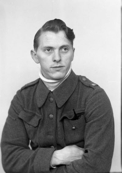 Porträtt av en herre. Ateljefoto.