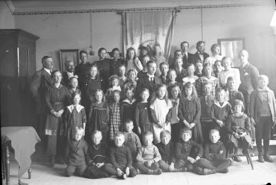 Interiör; gruppbild: Godtemplare. Oidentifierade.