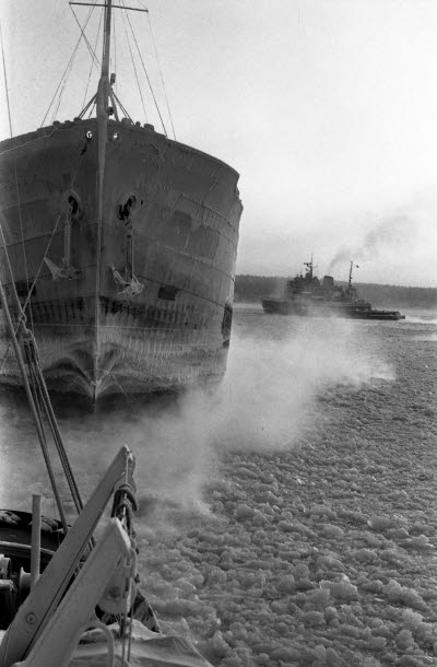 Hamnar. Luleå, Narvik. Fartyg.