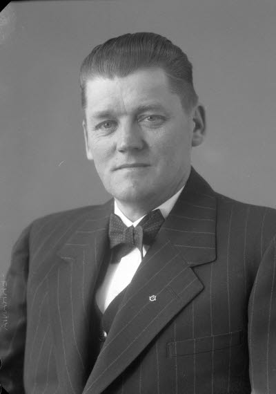 Porträtt av en herre. Ateljefoto.