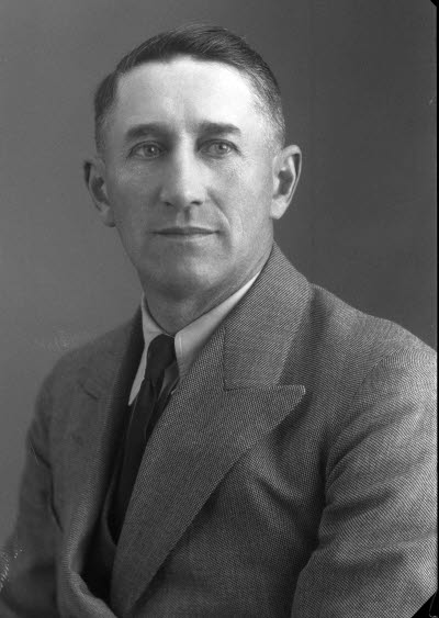 Porträtt av en herre. Ateljefoto.