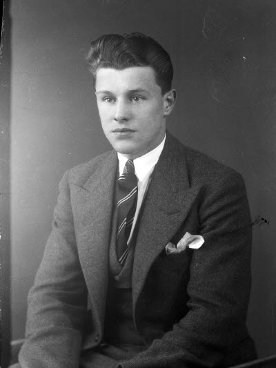 Porträtt av en herre. Ateljefoto.