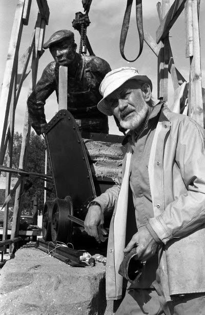 Staty i Koskullskulle.