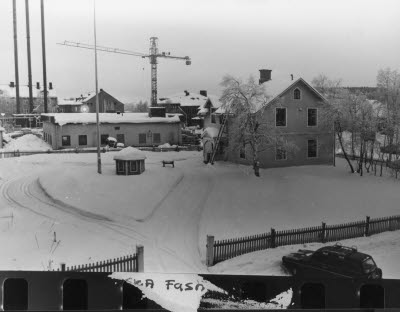 Påbörjad byggnation Tingshusgatan, Gällivare. Kommunhuset i bakgrunden.