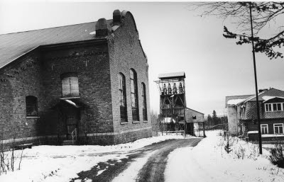 Spelhuset, Malmberget. Kaptensspelet. Centralschaktet. Kaptensgruvan. Senare teaterhus. Malmbergsteatern.