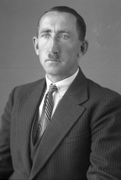 Porträtt av en herre. Ateljefoto.