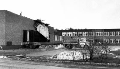 Sjöparksskolan, Gällivare, efter stormen 1983.