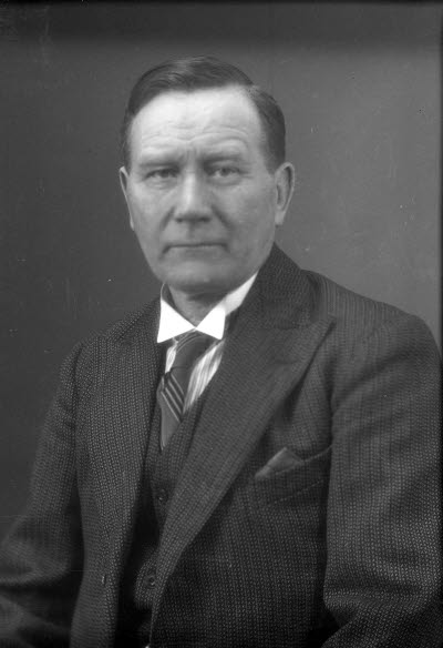 Porträtt av en herre. Ateljefoto.