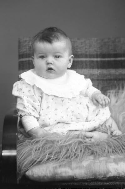 Porträtt av ett barn. Ateljefoto.