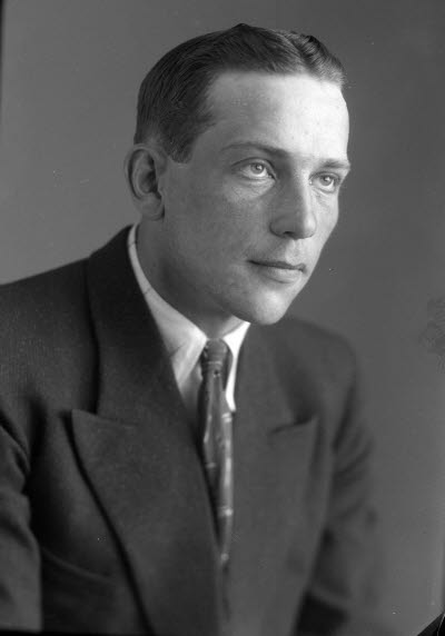 Porträtt av en herre. Ateljefoto.