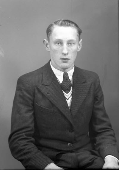 Porträtt av en herre. Ateljefoto.