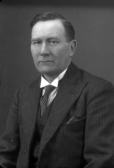 Porträtt av en herre. Ateljefoto.