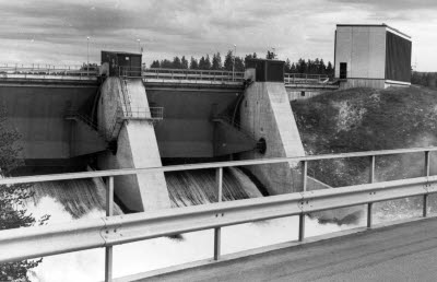 Kraftstation; Vattenfalls kraftverk. Akkats?