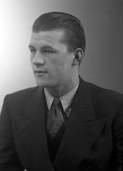 Porträtt av en herre. Ateljefoto.