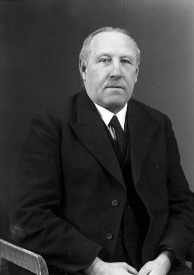 Porträtt av en herre. Ateljefoto.