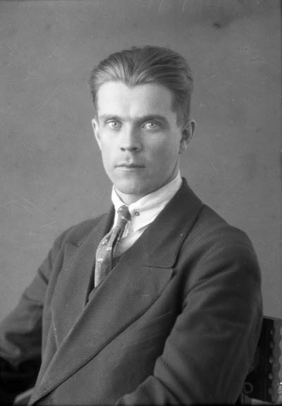 Porträtt av en herre. Ateljefoto.