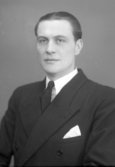 Porträtt av en herre. Ateljefoto.