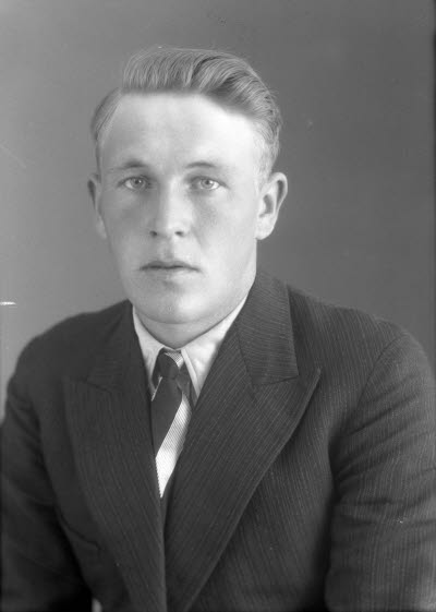 Porträtt av en herre. Ateljefoto.