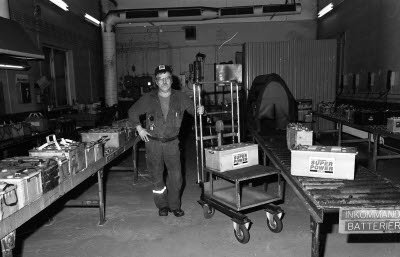 Vitåfors. Batteriladdning stationen 1994-09-19; Jonny Nilsson.