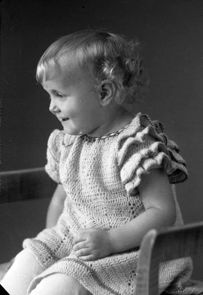 Porträtt av ett barn. Ateljefoto.