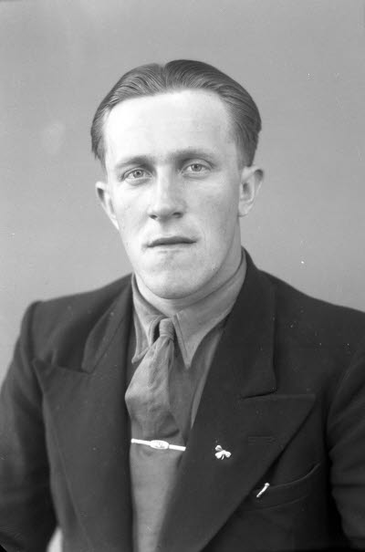 Porträtt av en herre. Ateljefoto.