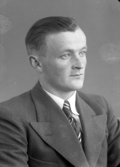 Porträtt av en herre. Ateljefoto.