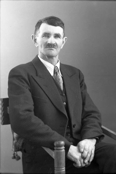 Porträtt av en herre. Ateljefoto.