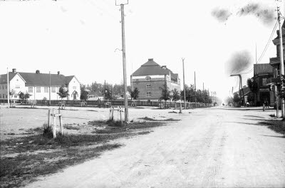 Centralskolan med gymnastiksal.